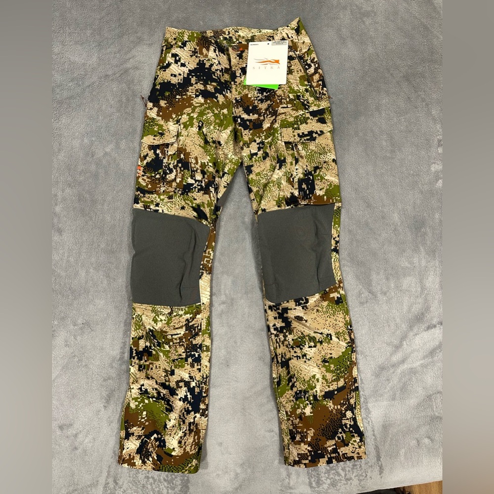 Women’s Sitka Timberline Pant
~Open to reasonable offers~